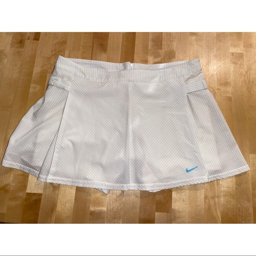 Nike Mini Skort Color White With Blue Swoosh